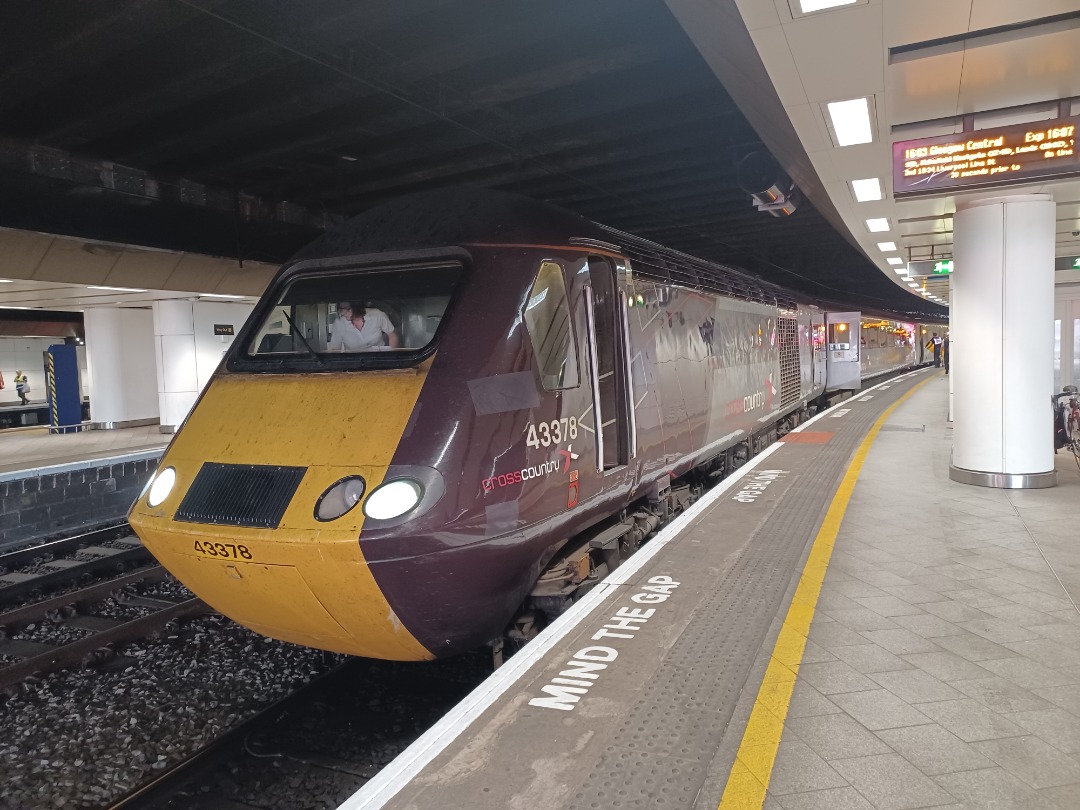 Trainnut on Train Siding: #trainspotting #train #diesel #dmu #hst #station 37401 at Crewe. 43378 at Birmingham and class 166 at Newton Abbot.