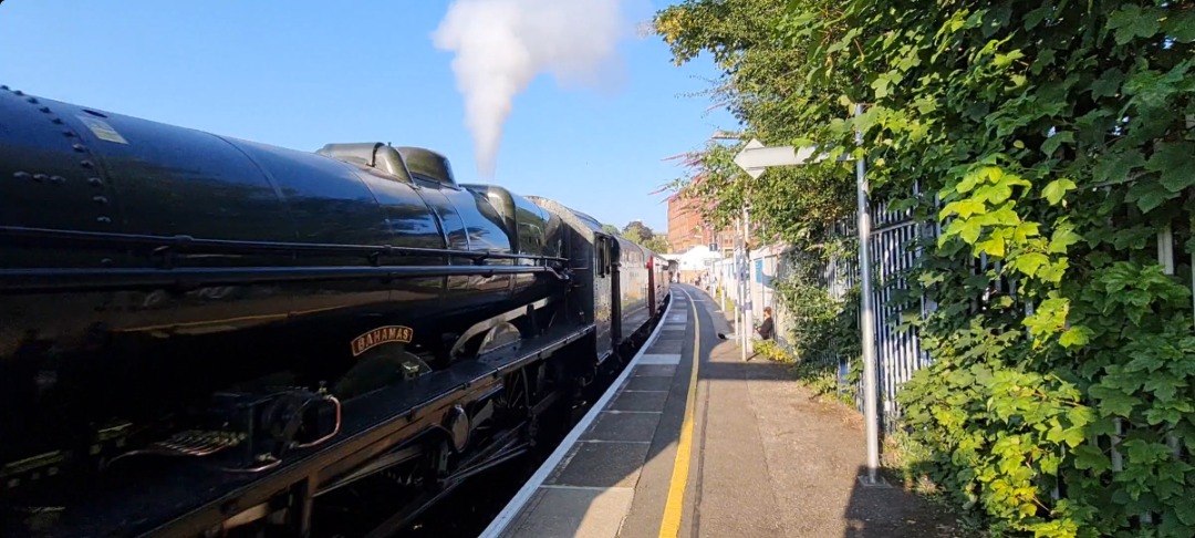 andrew1308 on Train Siding: Here are 3 screen grabs from my video taken today 22/07/2021 of 45596 Bahamas on The Railway Touring Co trip 1Z82 Faversham to
London...