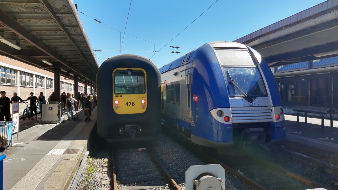 Arthur de Vries on Train Siding: This Belgian AM96 brought me from Kortrijk, Belgium to Lille, France for an Easter holiday trip.