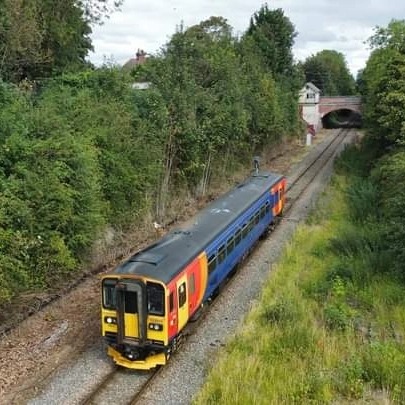 Independent Brigg Line Rail Group on Train Siding: The Network Rail Video Inspection Unit, 2Q10 running 5 minutes late and a couple of shots overlooking what
remains...