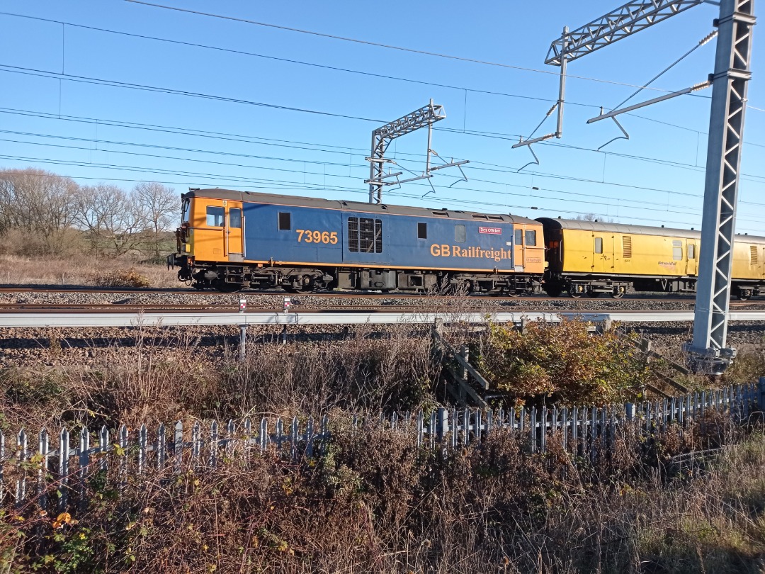 Daniel on Train Siding: 73962 leads a network rail test train with 73965 trailing past Harrowden Jn (between Kettering and Wellingborough Station on the
Midland...