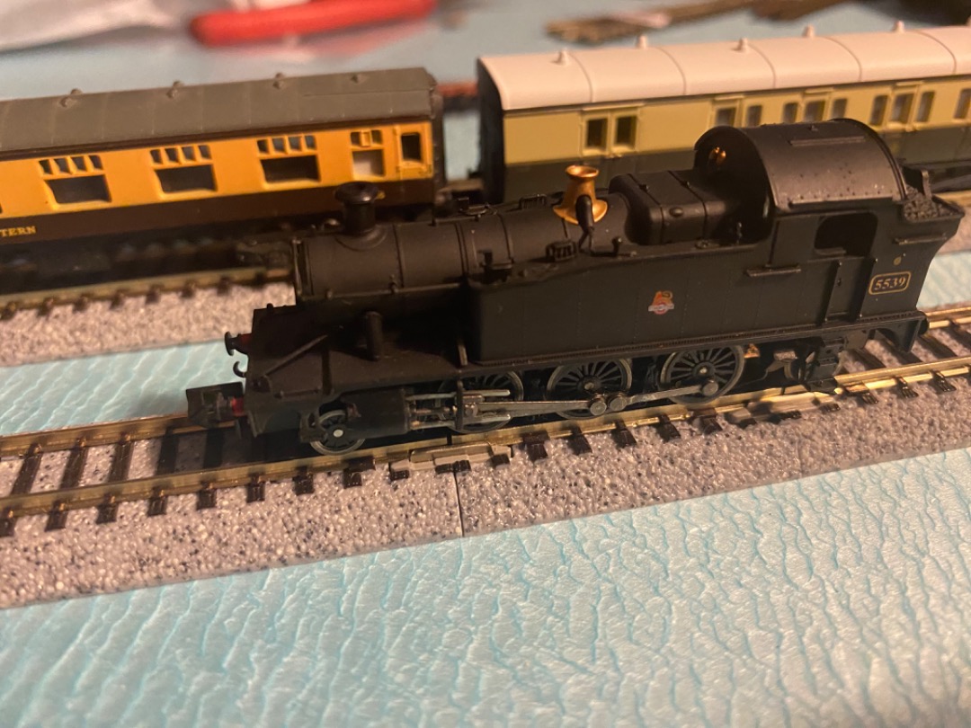 Sam Worrall on Train Siding: These are pictures of my collection of N gauge locos. I have recently transferred from 00 to N and so have had to start from
scratch but...