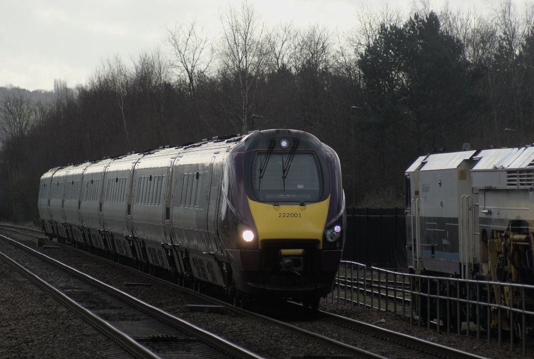 Dante Bingham on Train Siding: 222001 Seen at chesterfield working a London St Pancras to Sheffield run on 22/02/2022. Photo taken from Platform 3 with a #Sony
#A230...
