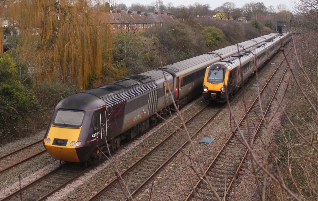 Jamie Armstrong on Train Siding: Cross country cross over with 43378 with 42329 leading 1S45 0927 Plymouth to York & 220021 + 220012 1V56 1211 Leeds to
Plymouth Seen...