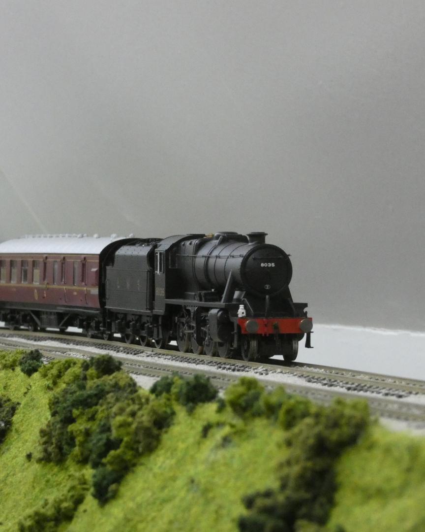 Tranton Model Railway on Train Siding: We don't call this 'wrong lamp code', we call this 'very luxurious mineral train'