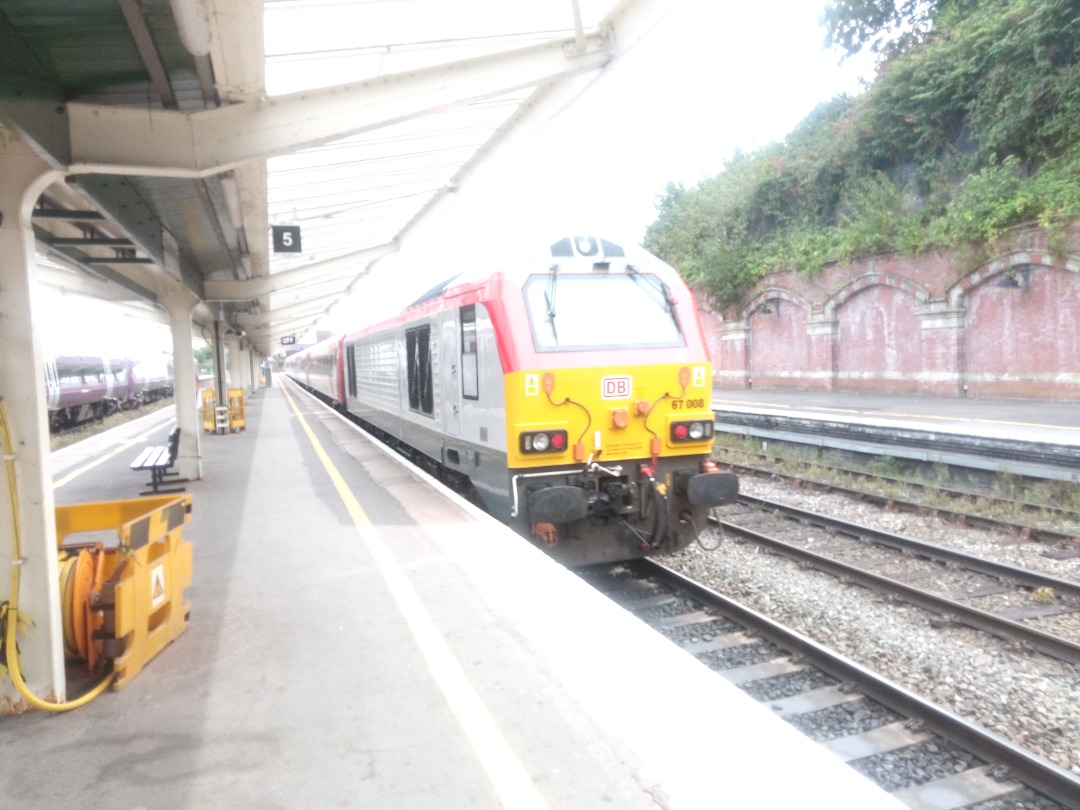 NGtrains on Train Siding: 67008 at Shrewsbury disappearing into the distance off to Cardiff the train I should have been on. But TFW announcement said was going
to...