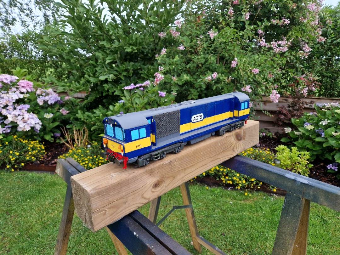 RRail on Train Siding: The bogies are finished and with that the scrapwood Class58 is finished as well. As always made out of old timber and cheap materials
from...