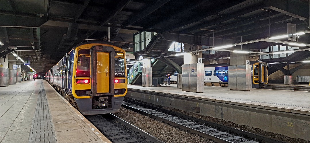 Guard_Amos on Train Siding: Today's pictures from work come from Stalybridge, Southport and Manchester Victoria (30th April 2024)