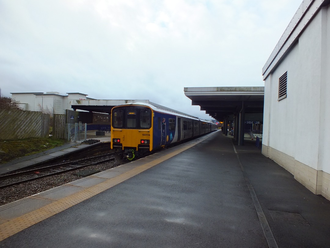 Cumbrian Trainspotter on Train Siding: Northern class 150/2 No. #150225 and class 150/1 No. #150114 arriving into Blackburn yesterday with 2N93 07:52 from
Kirkby...