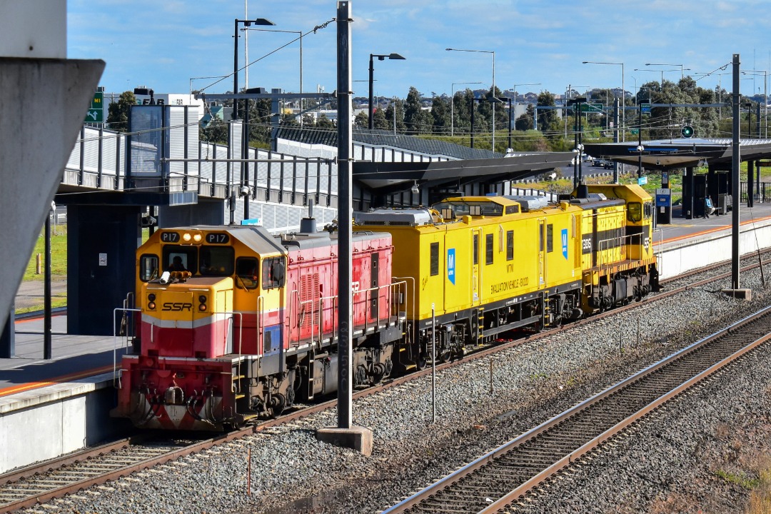 Shawn Stutsel on Train Siding: SSR's P17 and T386 sandwich IEV120 and are seen hurrying through Williams Landing Station, Melbourne after been down in the
Geelong area...