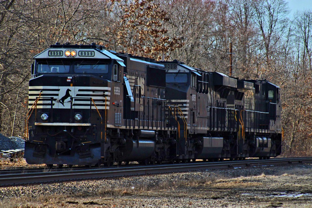 Old Colony Productions on Train Siding: Norfolk Southern 16R's power waits for a clear signal before backing into the yard.
