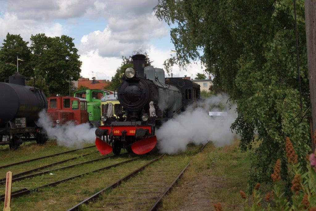 heingold1969 on Train Siding: Museumspoorlijn in Nora ( Zweden) hier loopt de NBVJ (Nora Bergslags Veteran Jernväg) op de oude spoorlijn Karlskoga -
Ervalla