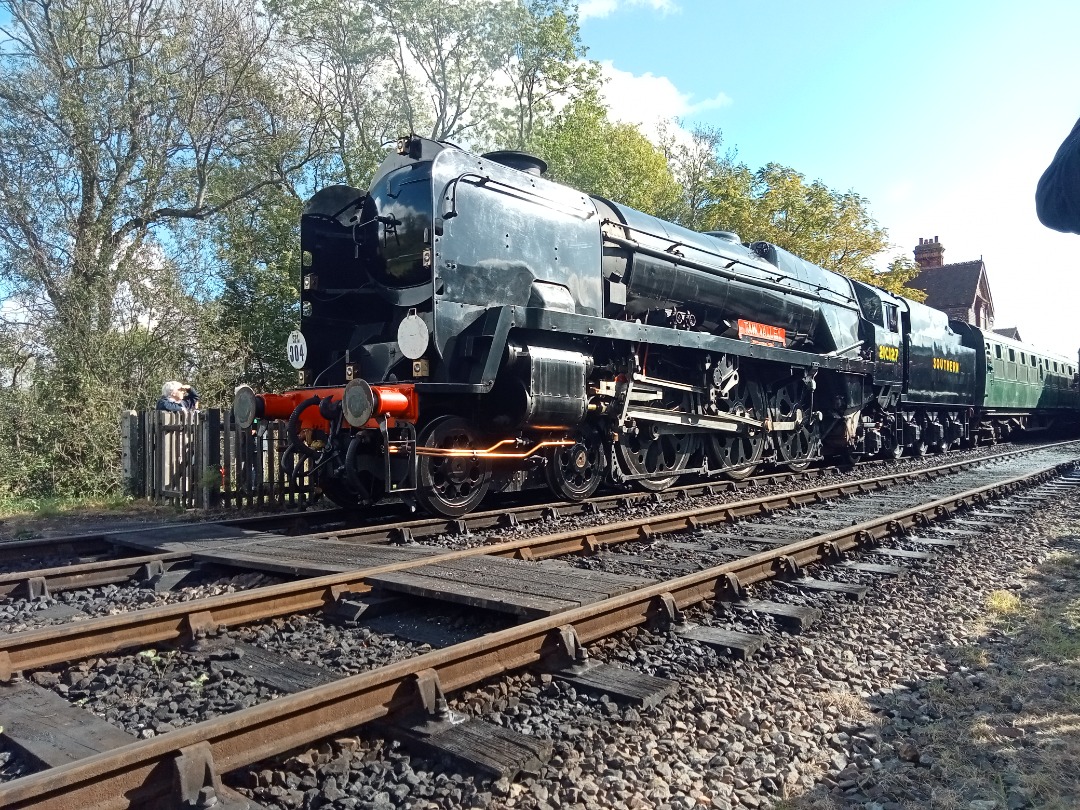 Richard Andrew Swayne on Train Siding: #bluebell #bluebellrailway #steamrailway #steamlocomotive #bulleid #spamcan #modifiedhall #5mt #brstandard #class73