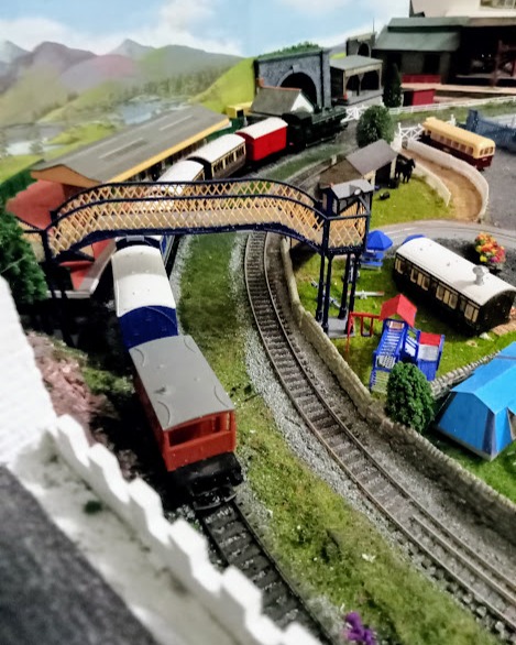 Larnswick UK on Train Siding: It is great to start recovery from Covid, and spend some time on the OO layout and bit of a mixed bag here.