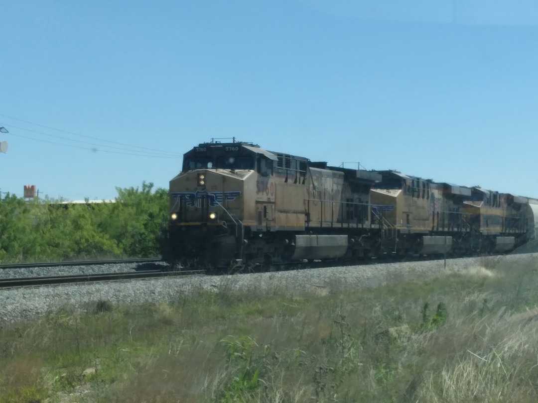 Robert Wiley on Train Siding: Caught this Westbound manifest with a KCSM in third locomotive position on Saturday April 29, 2023 at CP T405 Holder in Abilene,
TX