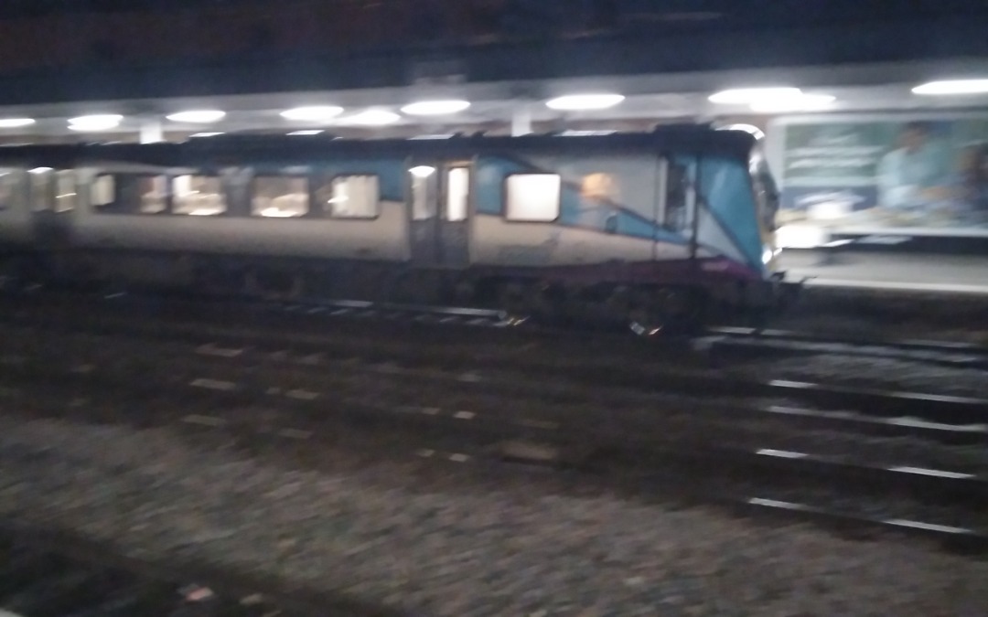 kieran harrod on Train Siding: Class 68 Brutus TransPennine express among other trains this morning at doncaster station before heading off to Leeds and
eventually...