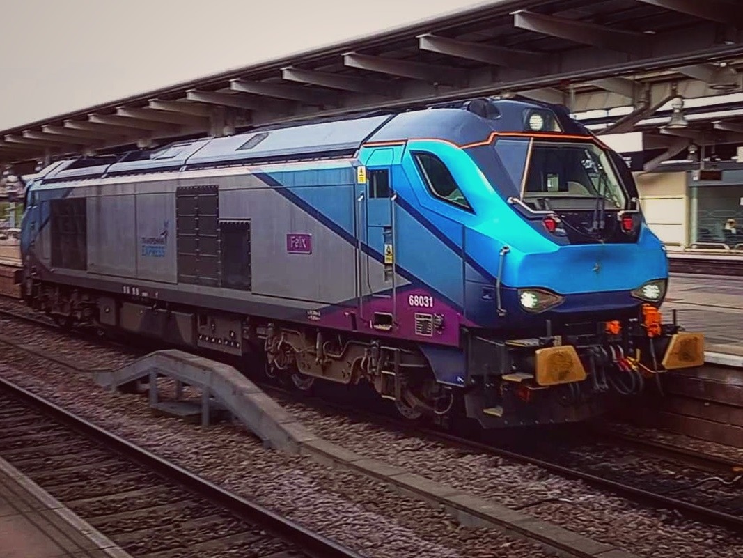 Derby spotter on Train Siding: A stranger in town... on its way to Crewe. #68031 Felix #transpennineexpress at #derby 22.4.23