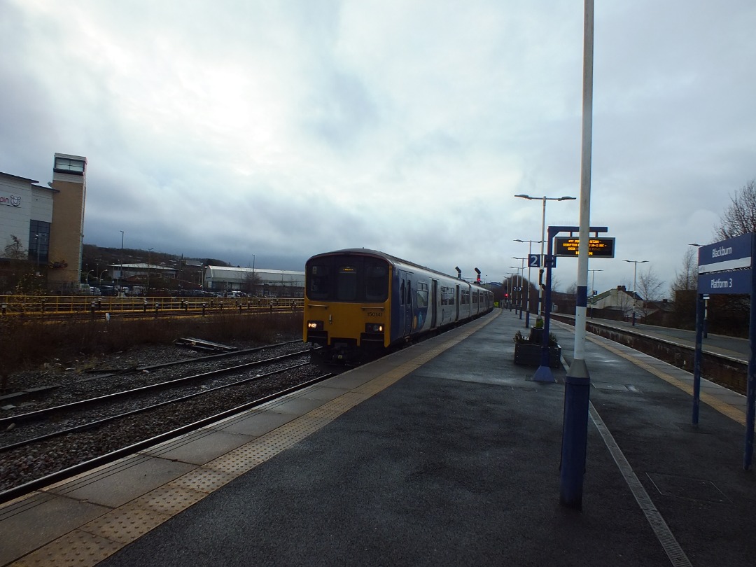Cumbrian Trainspotter on Train Siding: Northern class 150/1 No. #150141 and class 156/4 No. #156420 calling at Blackburn yesterday working 2N54 0921 Rochdale
to...