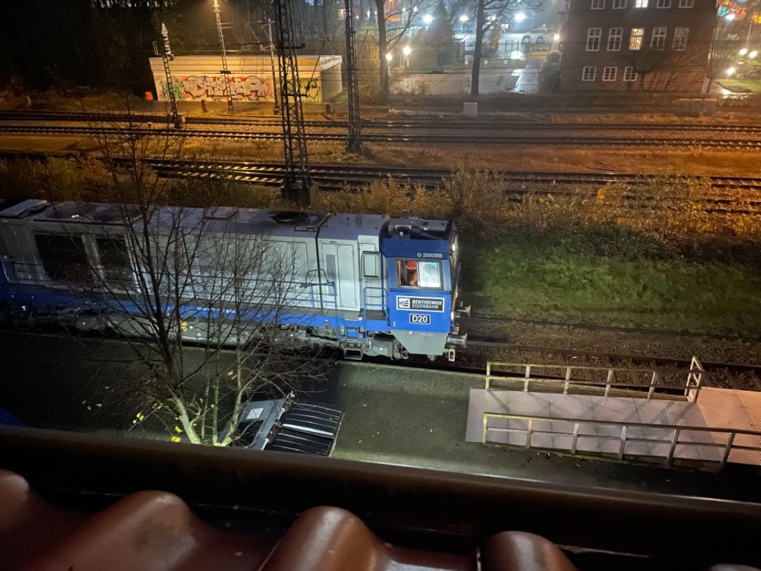 Arnout Uittenbroek on Train Siding: Vanmorgen om 7:00u stonden twee G2000den te ronken voor ons hotel. Geen betere manier om gewekt te worden 😀