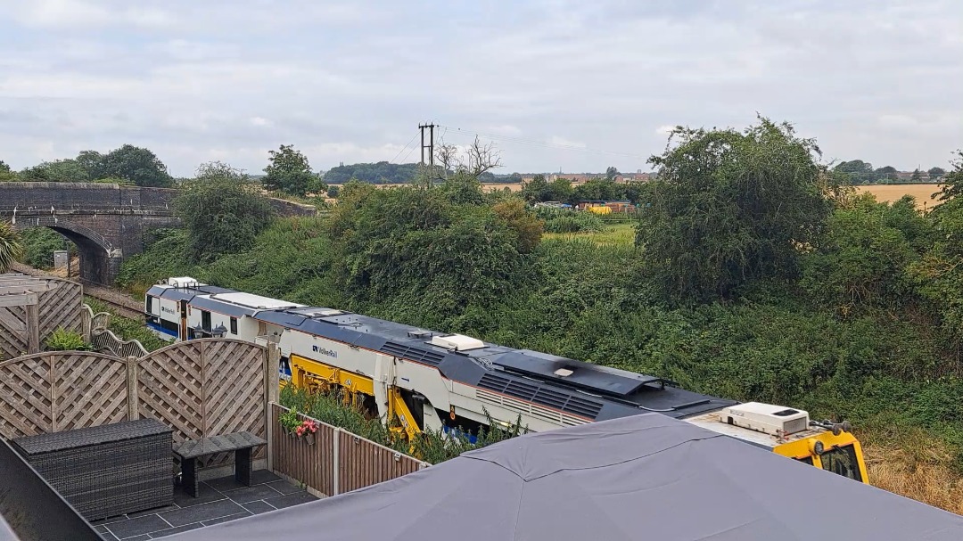 Isaac on Train Siding: Scunthorpe Frodingham (GR) to Welwyn Garden City Freight Depot - 6Q69 - (Tamper - DR75503 - "Gill Cowling")