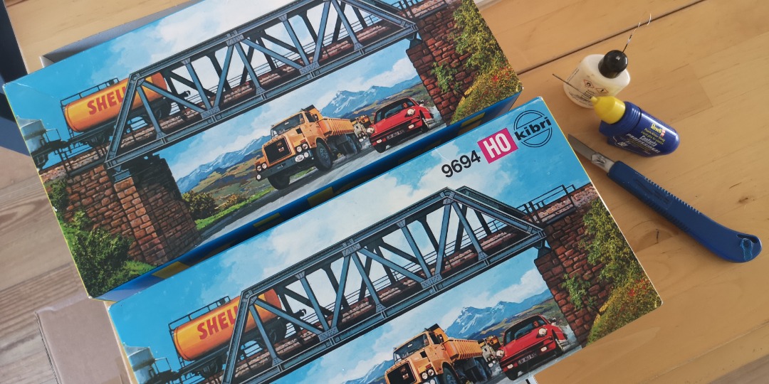 De Projecten on Train Siding: The other two bridges arrived today. Ordinary plastic kits. Long time ago i bought kits like these 🙂