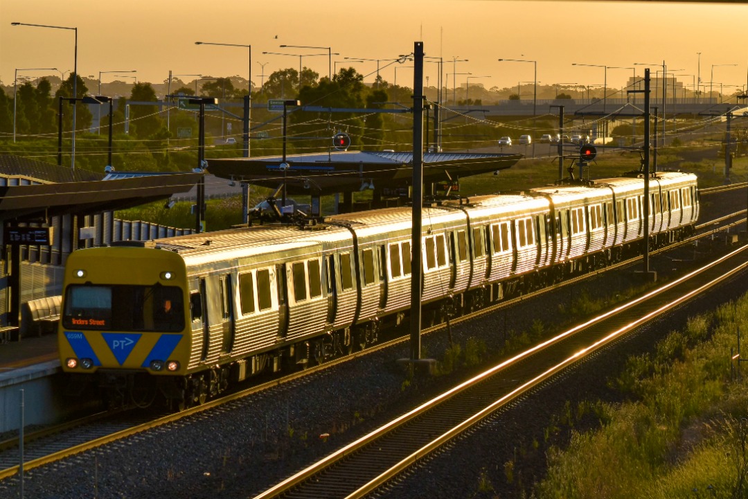 Shawn Stutsel on Train Siding: The evening Glint, as a Metro Trains Melbourne, Comeng Set arrives at Williams Landing Station, Melbourne with a Flinders Street
Service.