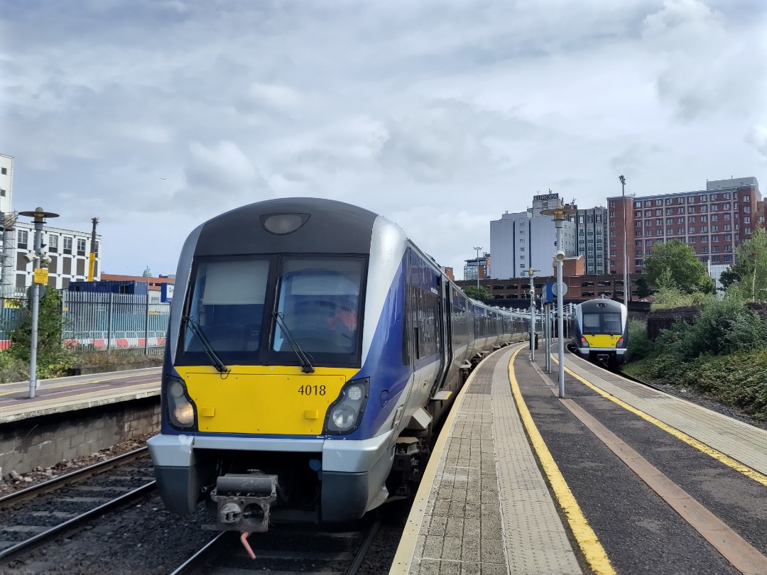 Arthur de Vries on Train Siding: Trains in Northern Ireland. This is my train, number 4018, from Belfast Great Victoria Street station to Derry~Londonderry
station.