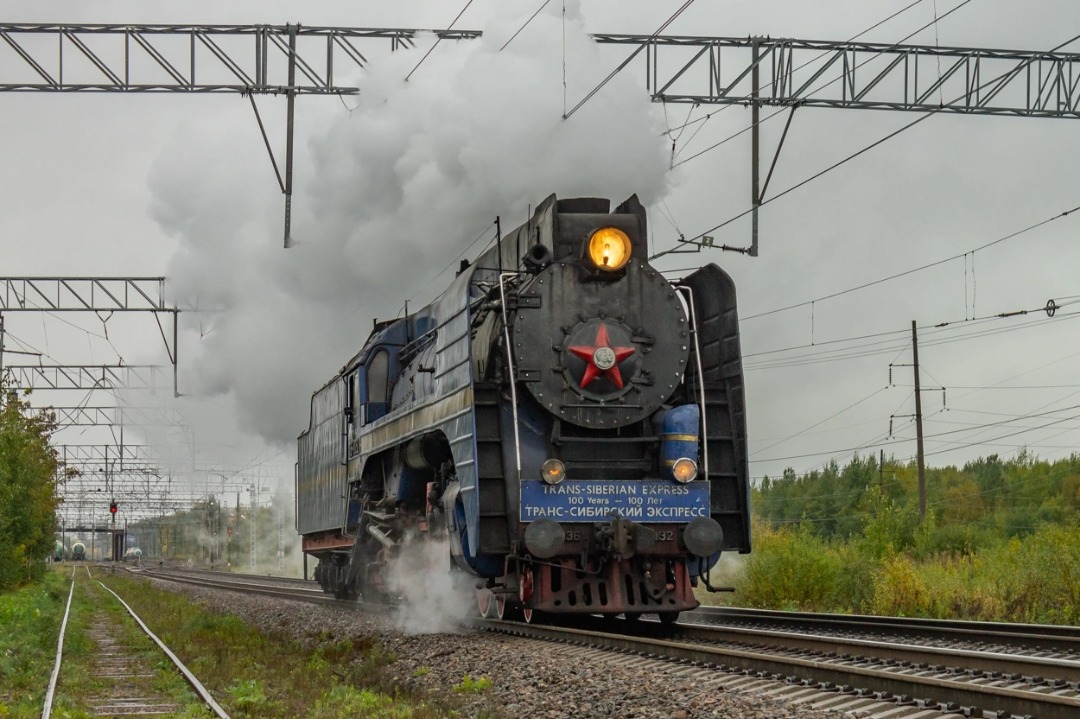 Vladislav on Train Siding: steam locomotive P36-0032 on the Sapernaya - Izhora stage. by the way, most of the photos from my profile were taken together with my
friend...