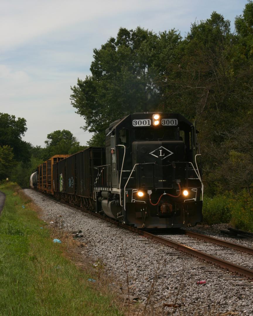 Randall Meadows on Train Siding: RJ Corman train (with ex Lehigh Railway leader) comming from the CSX interchange yard near Massilon Ohio