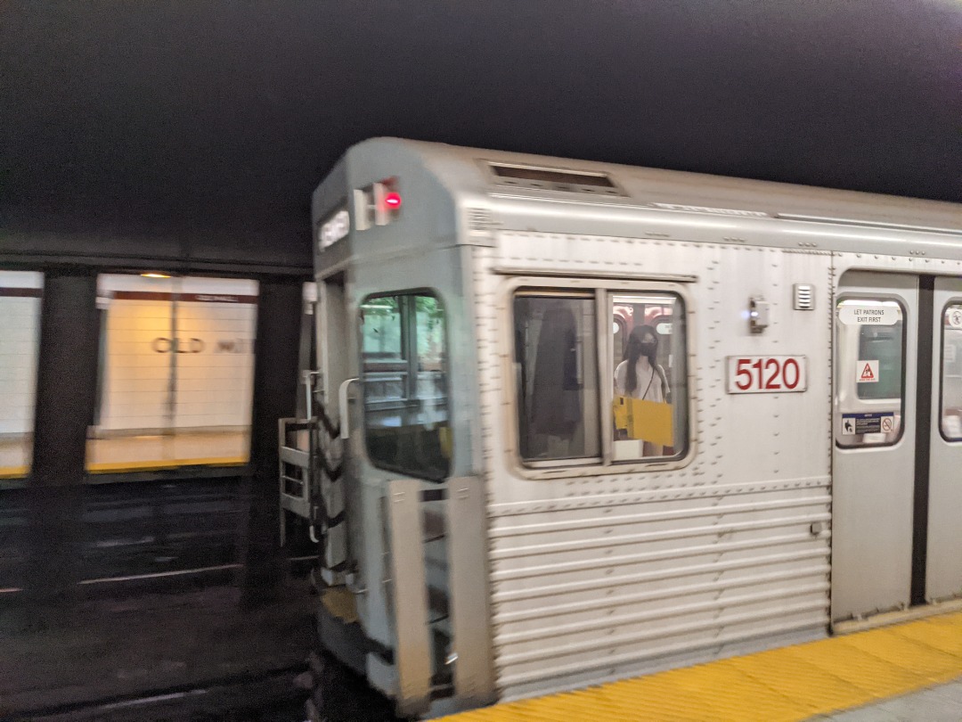 Ryan on Train Siding: TTC Line 2 Bombardier T1 departing the westbound platform of Old Mill station, towards Royal York, Islington, and finally Kipling.