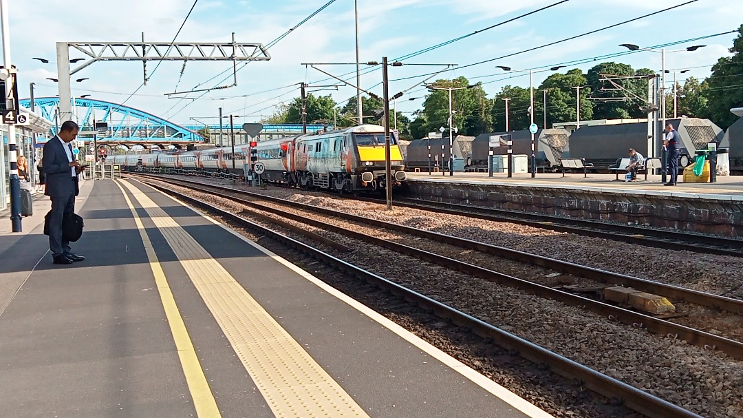 Murrayplayz on Train Siding: Hey guys, im back with some Peterborough pictures with 2 Scotland liveries, ashame the passing trains were on strike so i only saw
1 passing
