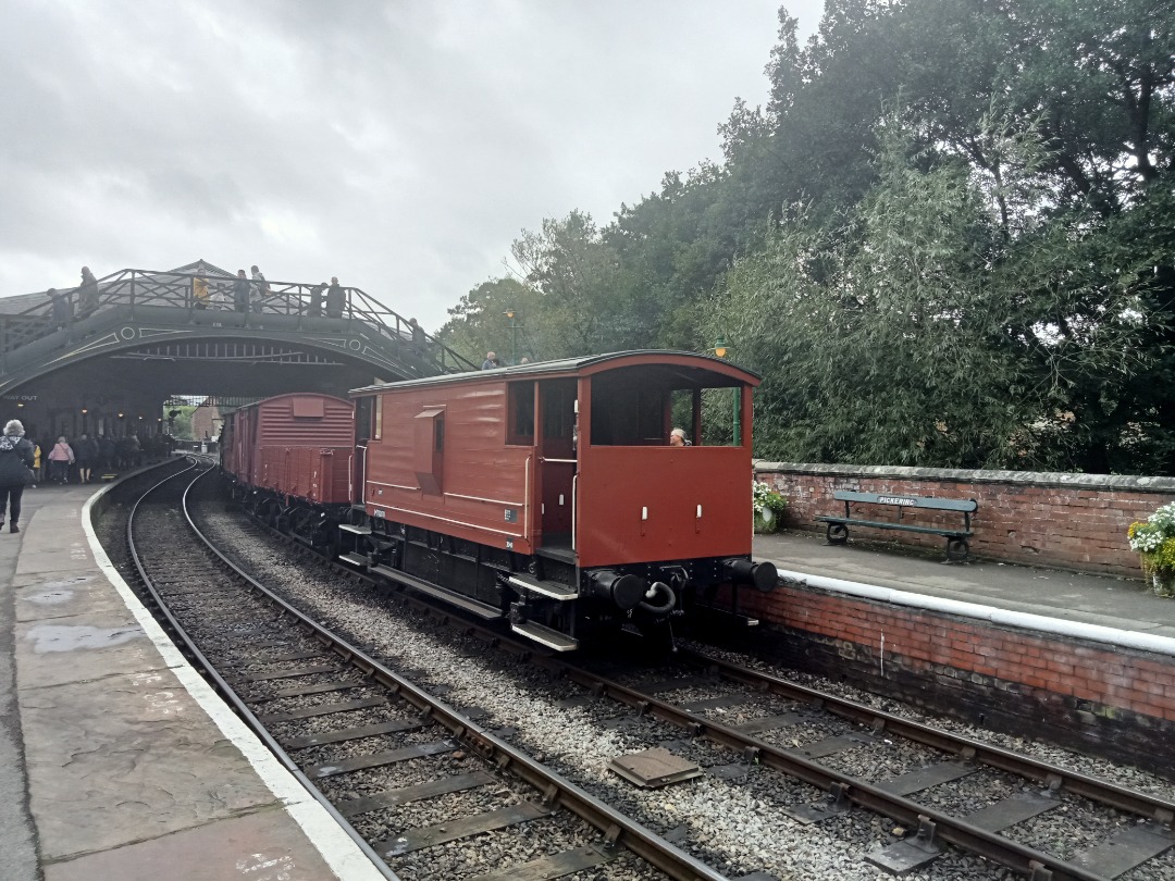 LucasTrains on Train Siding: The final day of the NYMR 50th Anniversary gala is here, I have collected many photos and videos over the day and I am here to
share it.