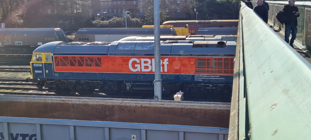 andrew1308 on Train Siding: Took a trip to Tonbridge West Yard yesterday 26/02/2022 and this is what we have 73964, 69001, 69002, 69003, 69004, 66793, 73963 and
73962...