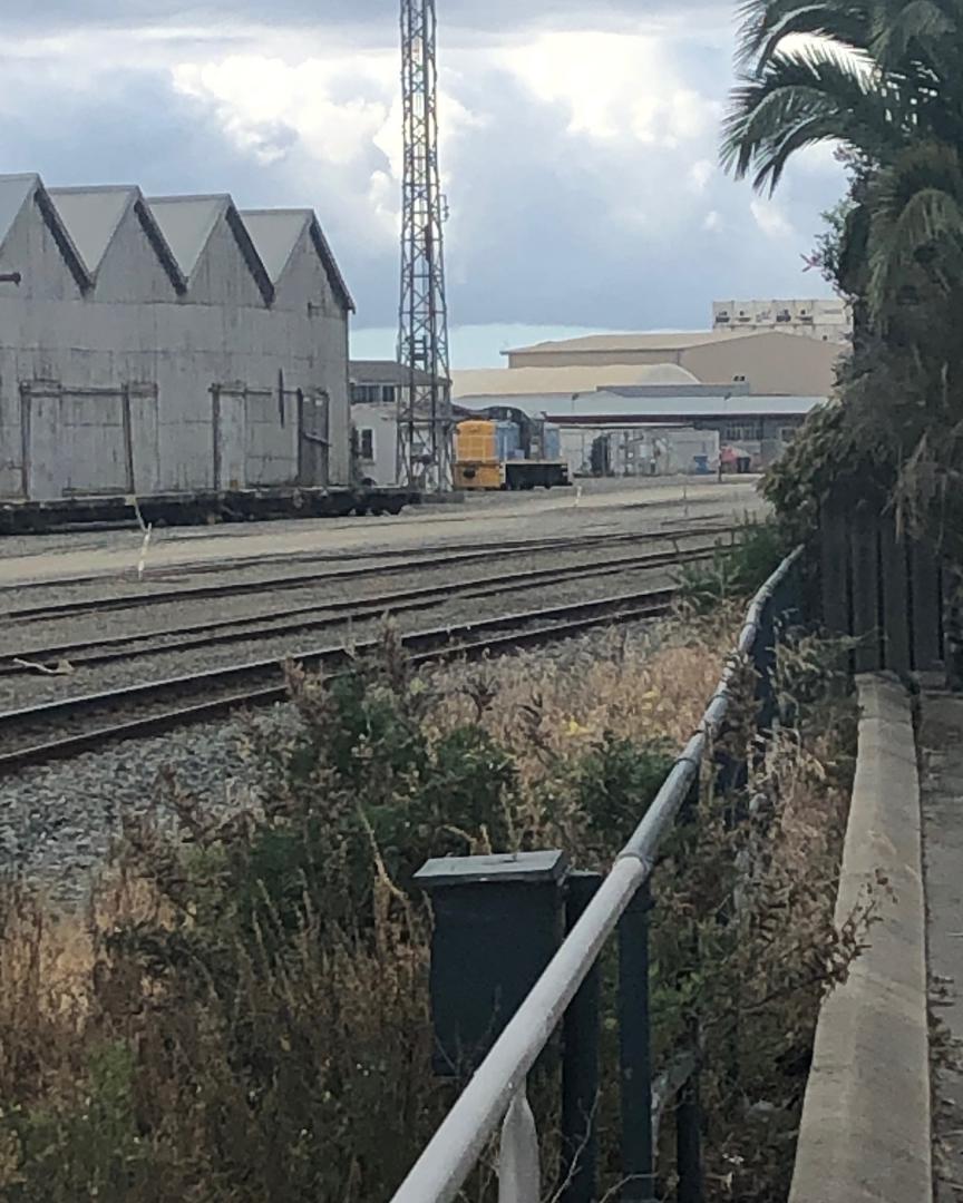KiwirailSpotter on Train Siding: I saw DSC 2406 sitting in Timaru yard about a week ago. It is a very rare catch because it is still in its Tranz-Rail
livery....