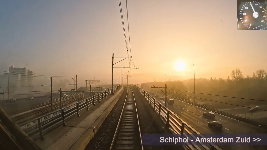 Machinist Stefan on Train Siding: Van de #ochtendgloren tot een mooie #zonsopgang. En dan is daar ineens een muur van dichte #mist (zie je niet vaak zoals in
de...