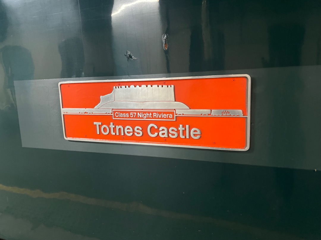 Andrea Worringer on Train Siding: GWR night riviera train with two class 57s "Tingagel Castle" and "Totnes Castle" at Paddington Station.