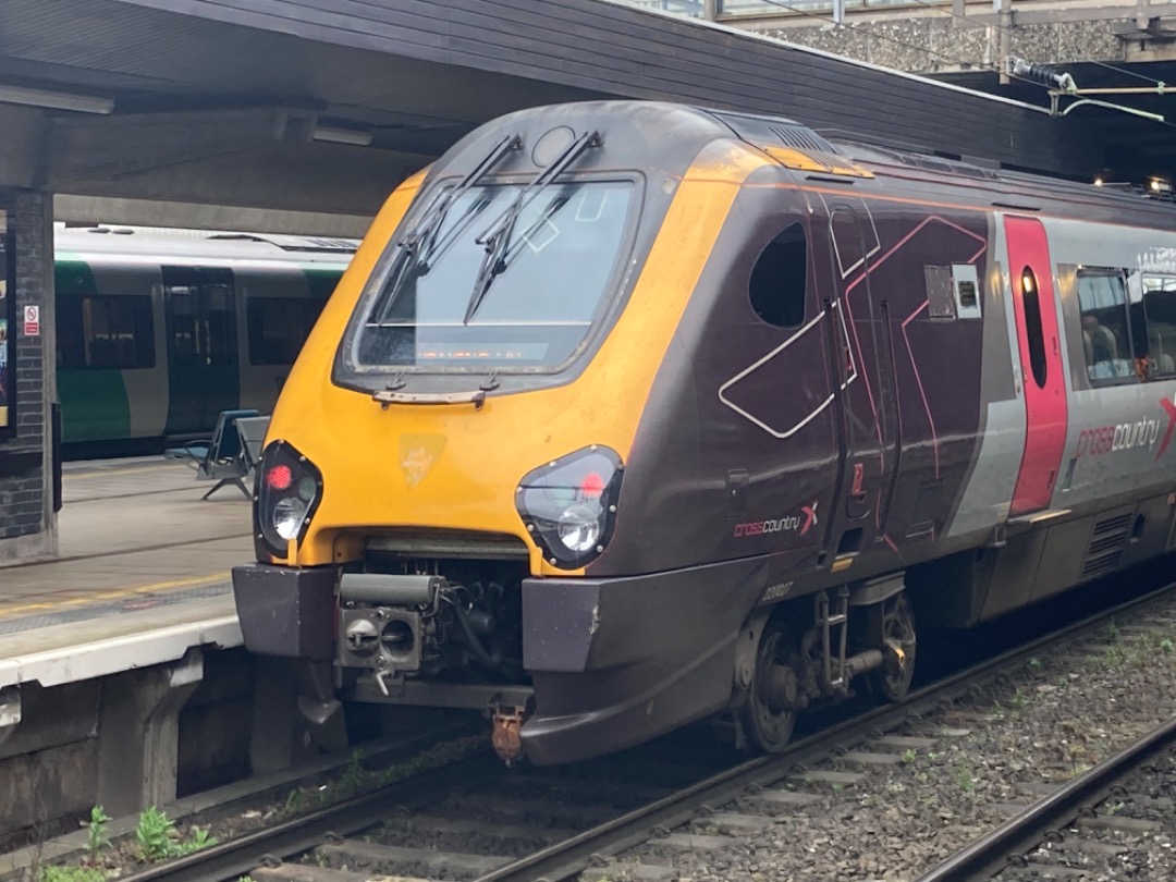 Theo555 on Train Siding: Today, I went to Stafford for the 2nd time, with @George again too, caught some good Trains here including Class 220/221 Voyagers from
both...