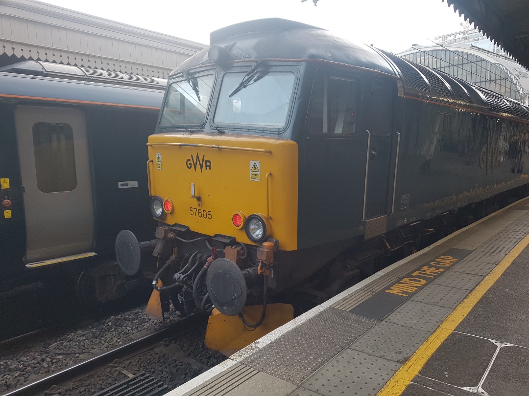 BlooFlipp on Train Siding: GWR Class 57605 (Night Riviera)At London Paddington Standing On Plat 1 After Arriving From Penzance At 7AM