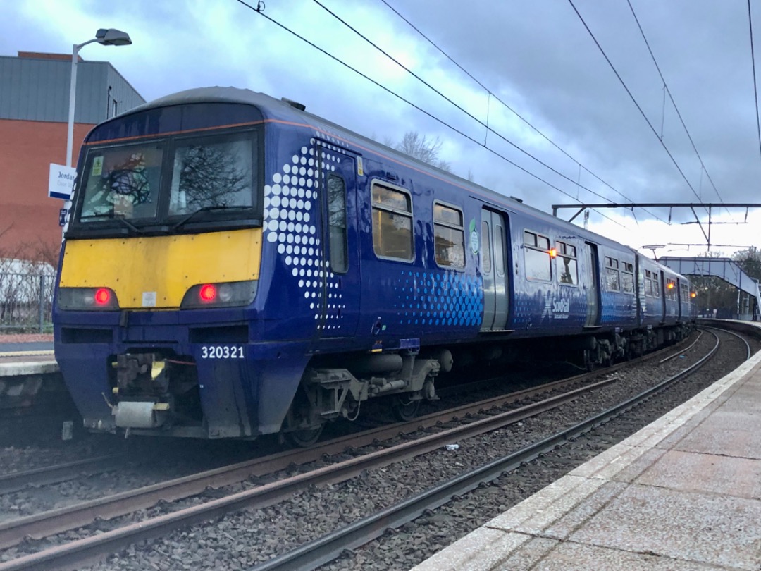 Adam Dunlop on Train Siding: Forgot to upload these here but oh well, here are some pictures of bins and junipers (class 320s and 334s) at Jordanhill station
taken on...