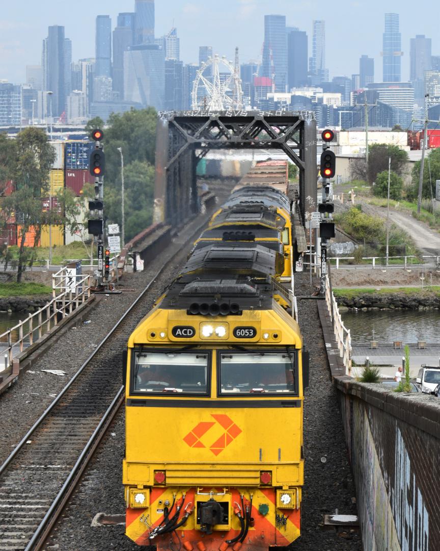 Shawn Stutsel on Train Siding: Aurizon's ACD6053, CF4424 and GL109 trundles towards the Bunbury Street Tunnel, Footscray Melbourne with 4MB1, Intermodal
Service bound...