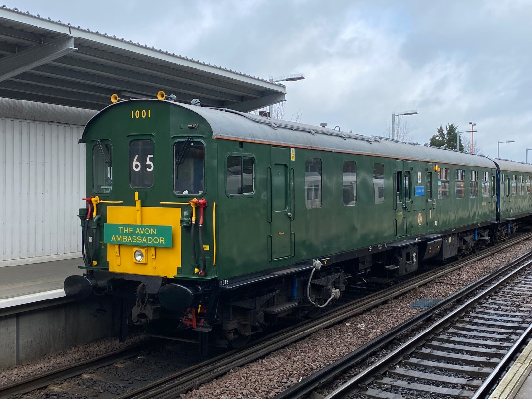 Anthony Furnival on Train Siding: 4 pictures of 201001 - The Hastings Diesels Ltd Thumper at Redhill on the Avon Ambassador rail tour.