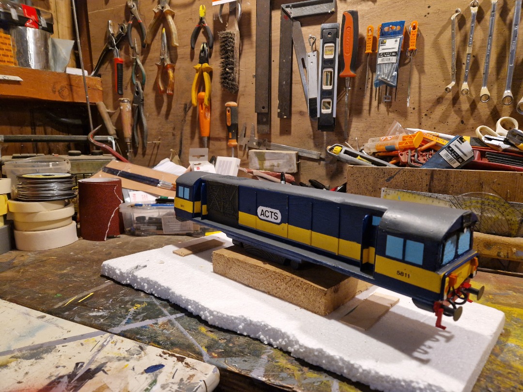 RRail on Train Siding: Slowly making progress with my latest scrapwood project. As always made out of old timber and cheap materials from construction markets.
A 48...
